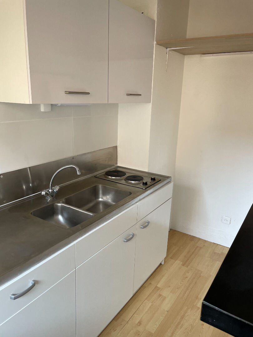 Photo Charmant studio à louer  - Avenue Simon Bolivar image 6/6