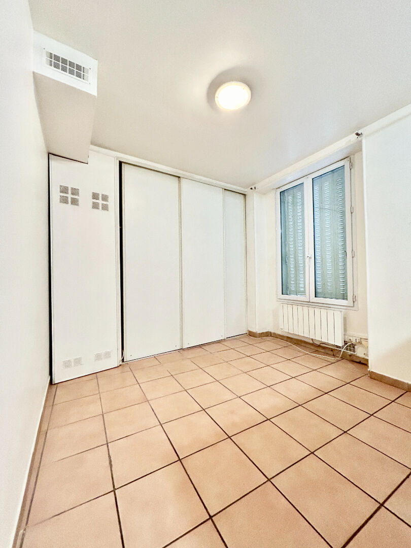 PARIS 19ème 2 PIECES 28.40m²