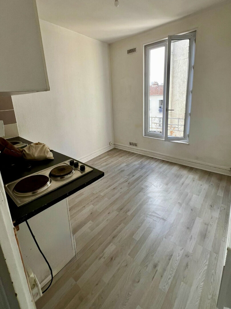 Photo IVRY SUR SEINE - 2 pièces - 25m² image 2/6