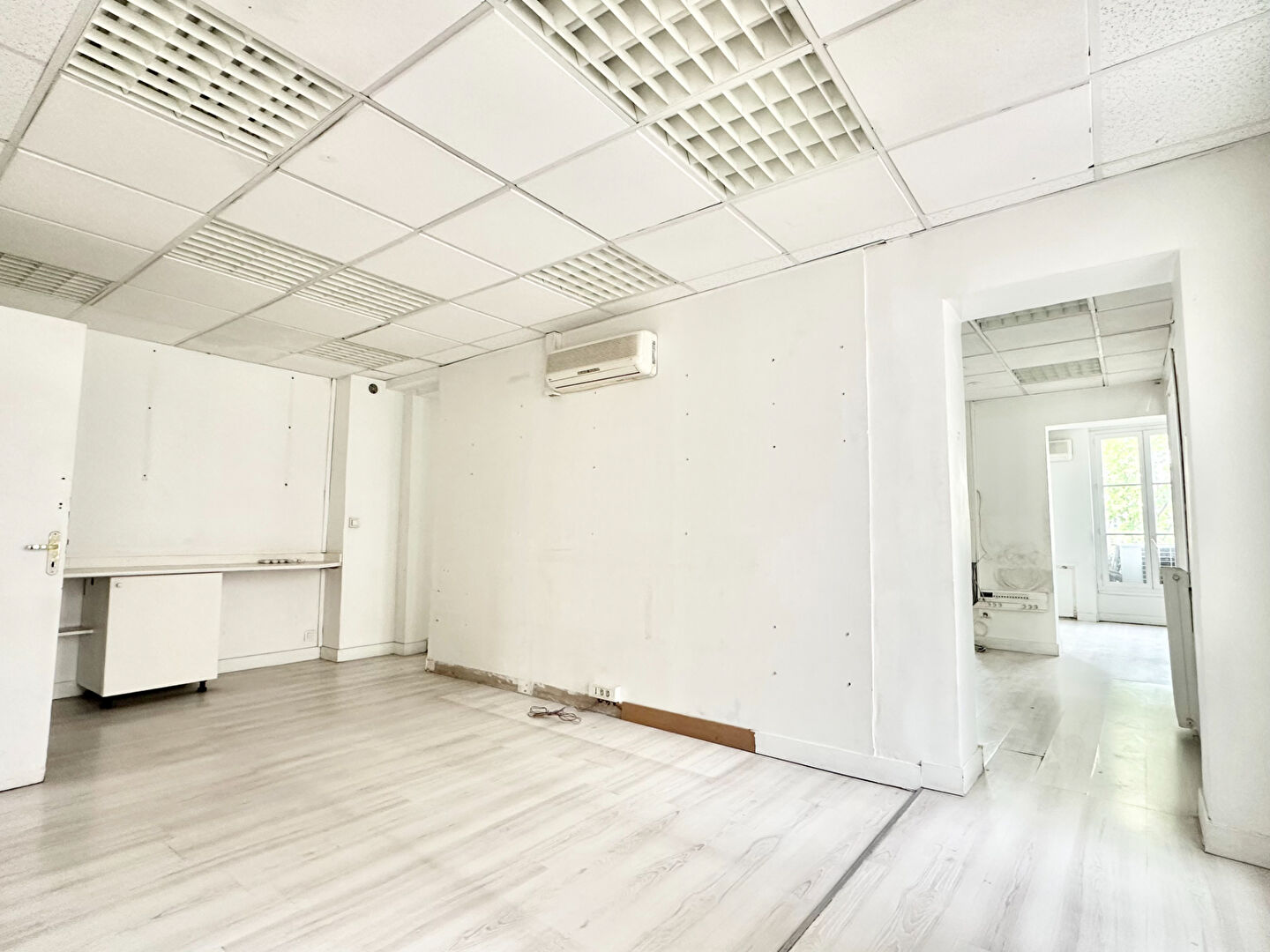 Photo À VENDRE  4 pièces 90,46 m²  Paris 3e, Rue du Temple image 3/6