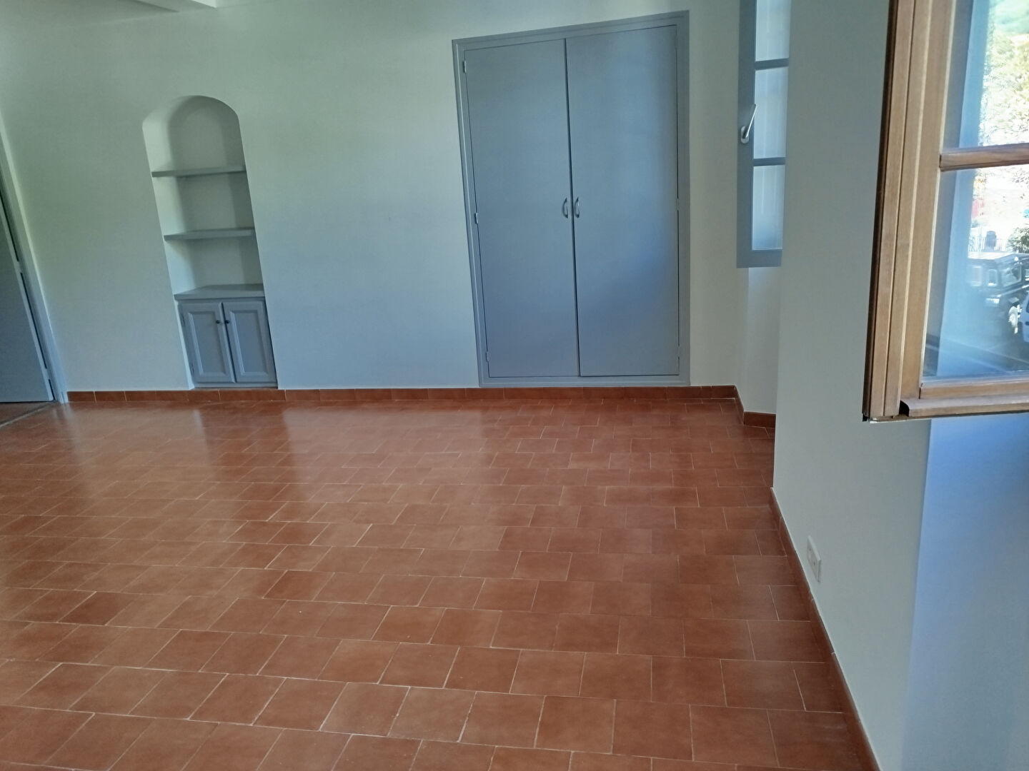 Photo TOURRETTES -  2 PIECES - CHARME - RENOVE image 4/6