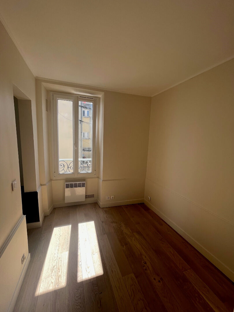 Photo Appartement CHAMBOURCY - 1 pièce(s) - 31.85m2 image 4/6