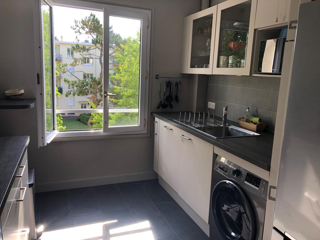 Photo 3 PIECES MEUBLÉ - QUARTIER FORET image 6/6