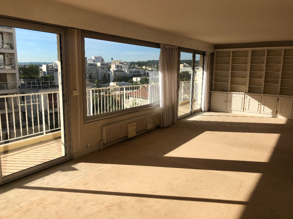 Appartement A Vendre Saint Germain En Laye Vente appartement 5 pièce(s) à SAINT GERMAIN EN LAYE : m² m² avec 3