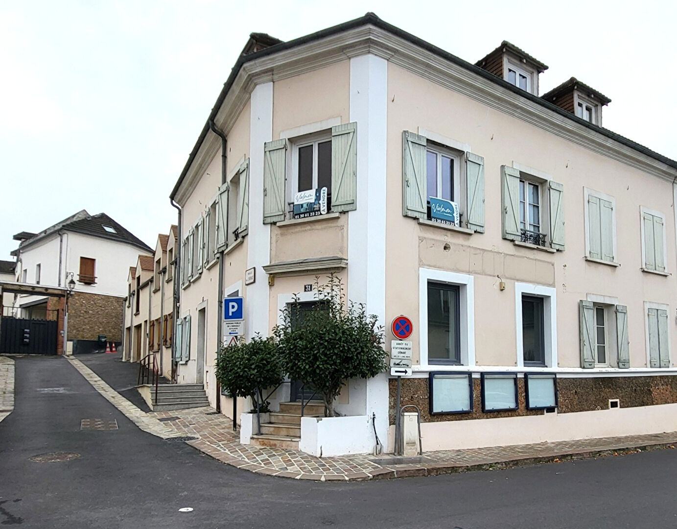 CHAMBOURCY, Centre Ville