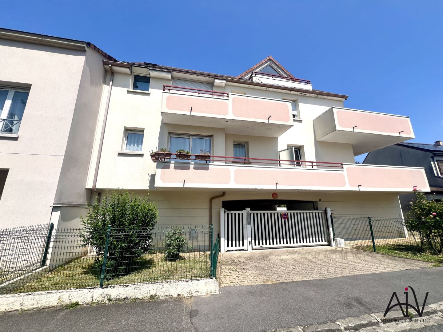 Agence immobilière de AGENCE DU VIADUC