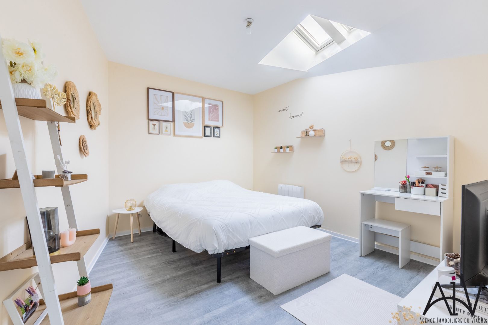 Appartement 2 pièces de 49 m2 avec parking et balcon de 7 m2