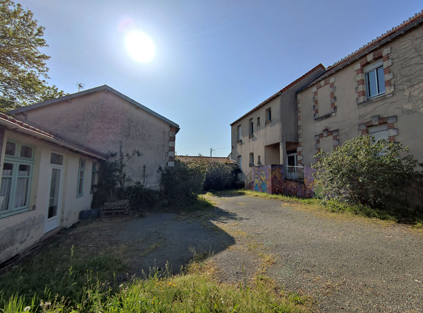 Photo MAISON 13 Chambres Fontenay Le Comte image 1/6