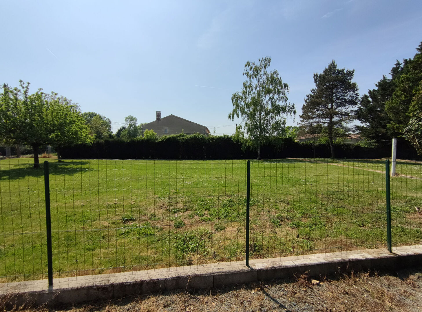 Photo ENSEMBLE IMMOBIIER - 2 maisons 9 pièce(s) 198 m2 image 3/6