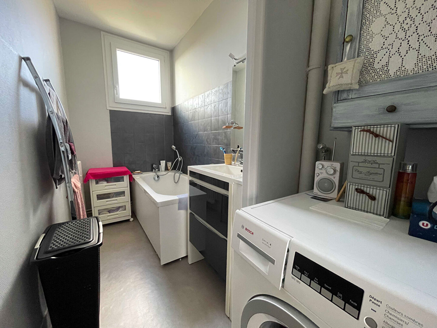 Photo Appartement Fontenay Le Comte 3 pièce(s) 58.20 m2 image 5/6