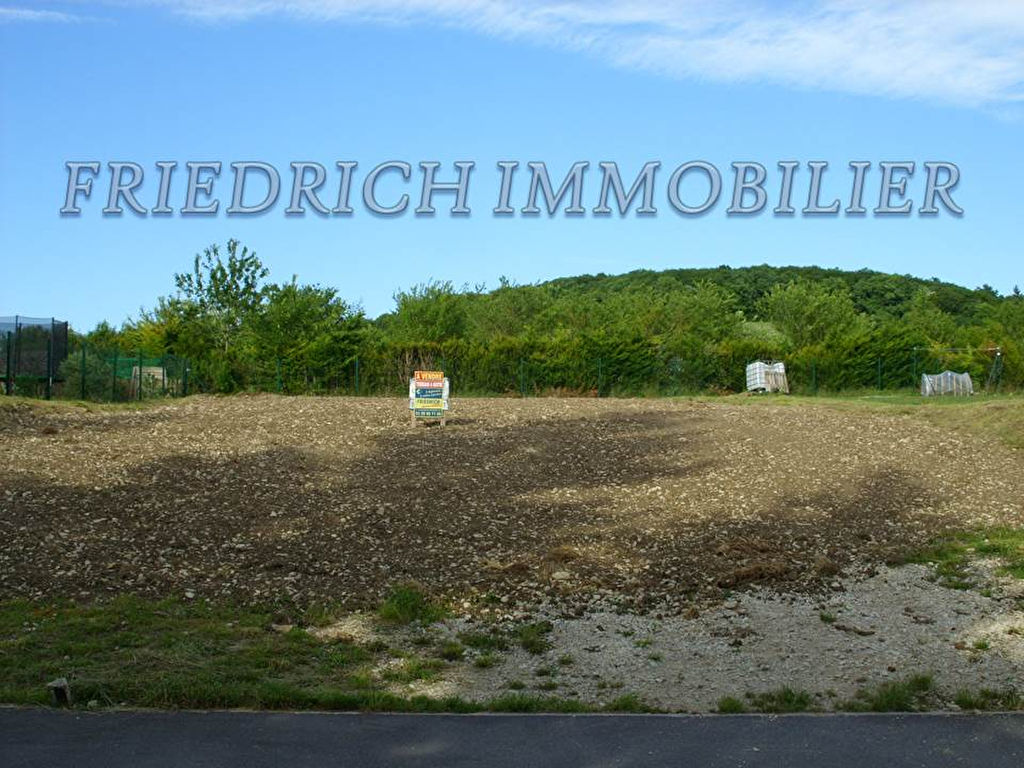 Terrain à batir au calme