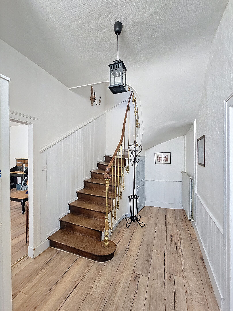 JOLIE MAISON DE VILLE RÉNOVÉE