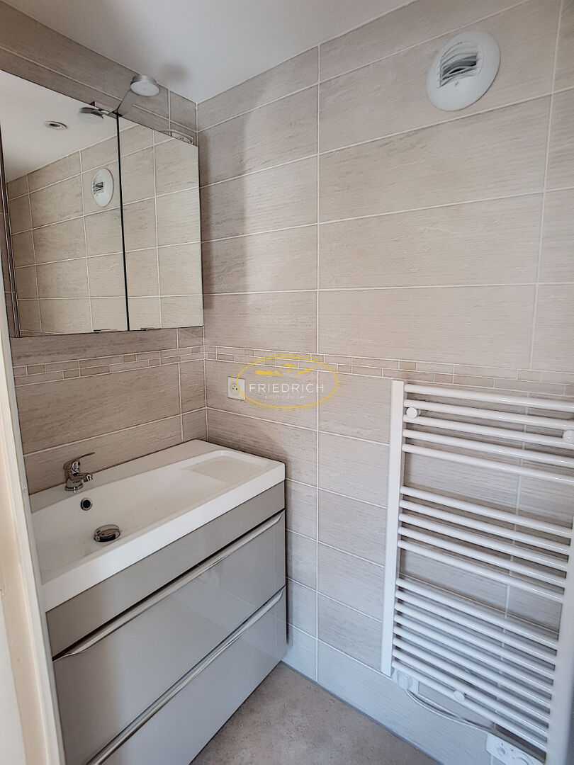 Photo F1 EN DUPLEX ENTIÈREMENT RÉNOVÉ - BAR-LE-DUC image 3/6