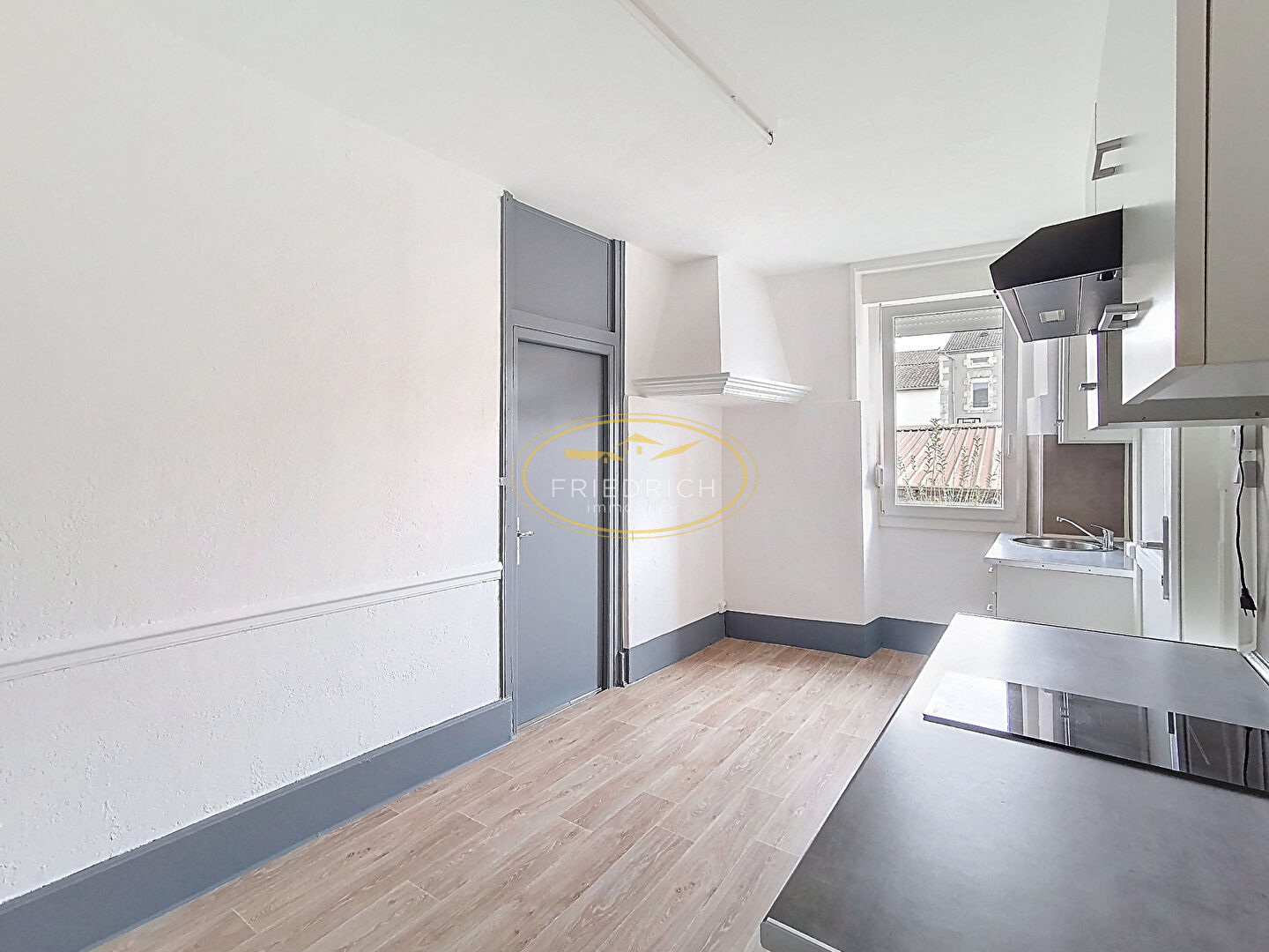 Photo APPARTEMENT F1 REZ-DE-CHAUSSÉE  - LIGNY EN BARROIS image 2/6