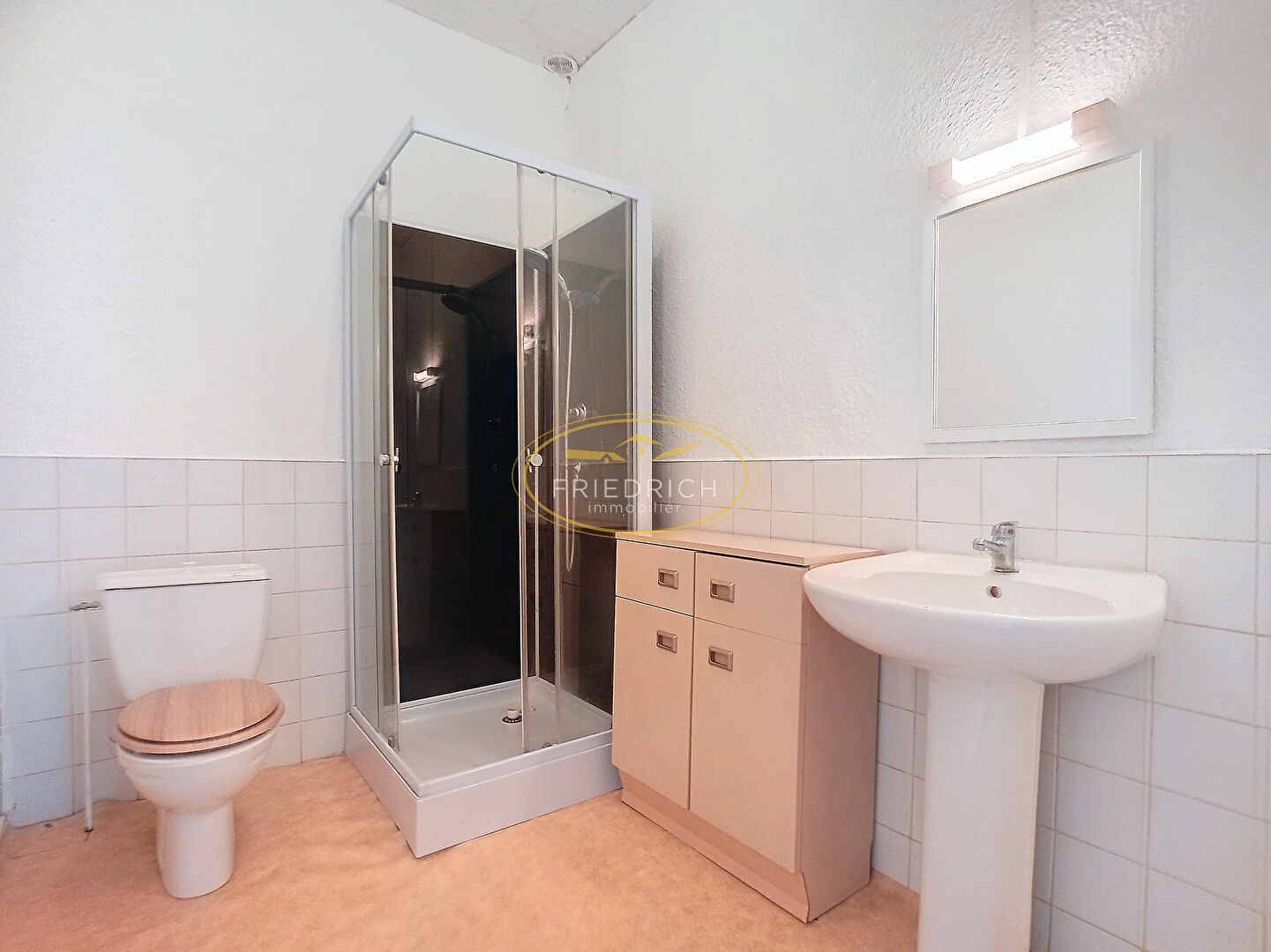 Photo IMMEUBLE DE RAPPORT 1 LOCAL COMMERCIAL ET 3 APPARTEMENTS AVEC RAPPORT LOCATIF ANNUEL ATTENDU DE 17.880  - COUSANCES-LES-FORGES image 5/6