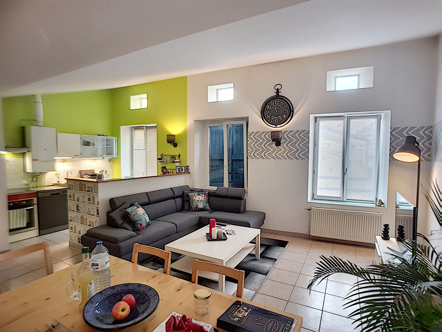 Photo IMMEUBLE DE RAPPORT RAPPORT LOCATIF ANNUEL ATTENDU D'ENV. 53.033 image 2/6