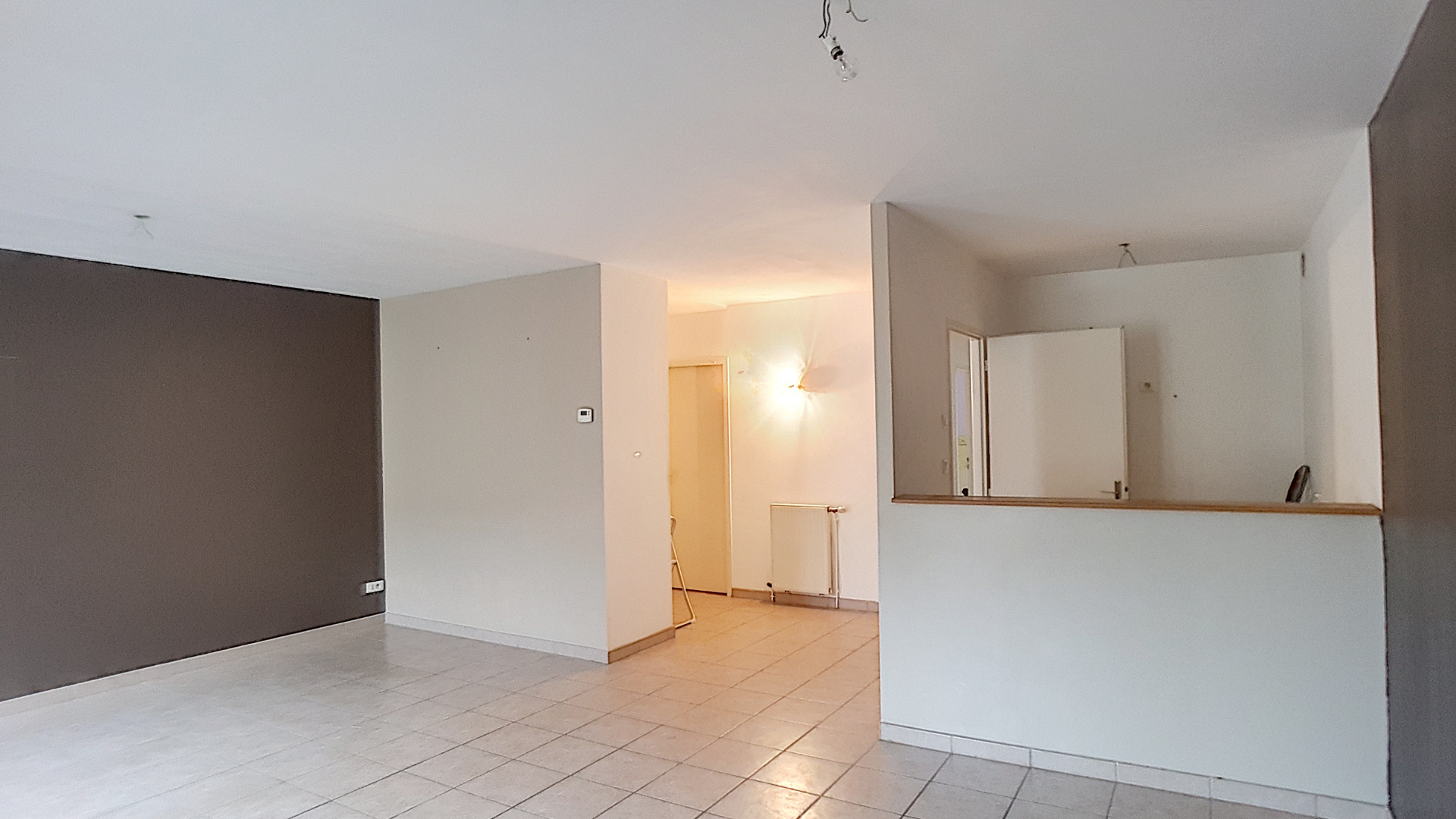 Photo IMMEUBLE DE RAPPORT RAPPORT LOCATIF ANNUEL ATTENDU D'ENV. 53.033 image 5/6