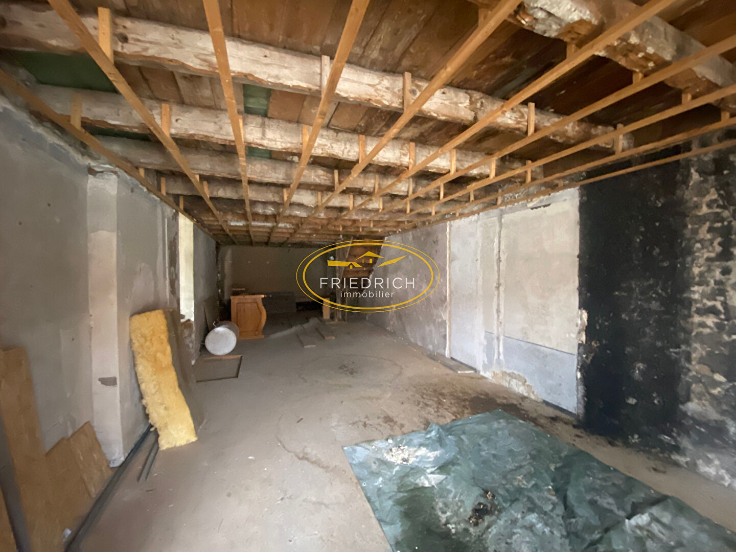 Photo IMMEUBLE AVEC GARAGES image 4/6