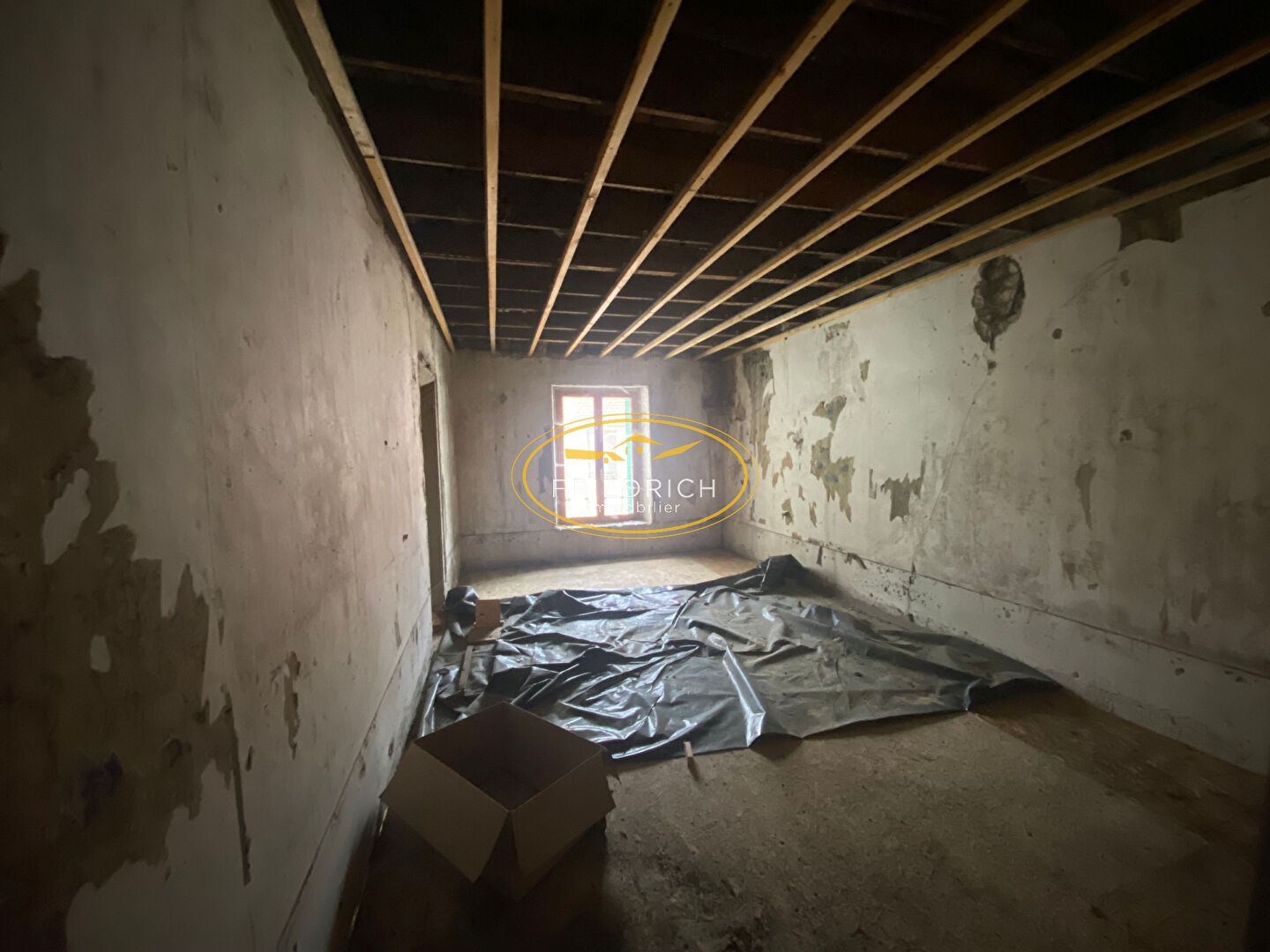 Photo IMMEUBLE AVEC GARAGES image 5/6