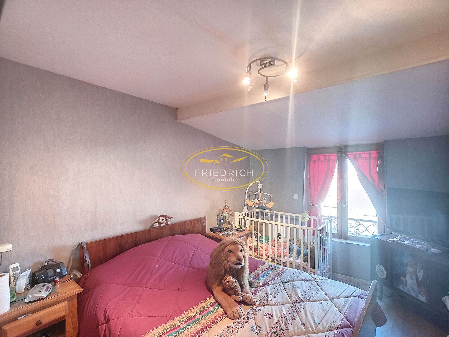 Photo MAISON DE VILLAGE A CONFORTER - VELAINES image 5/6