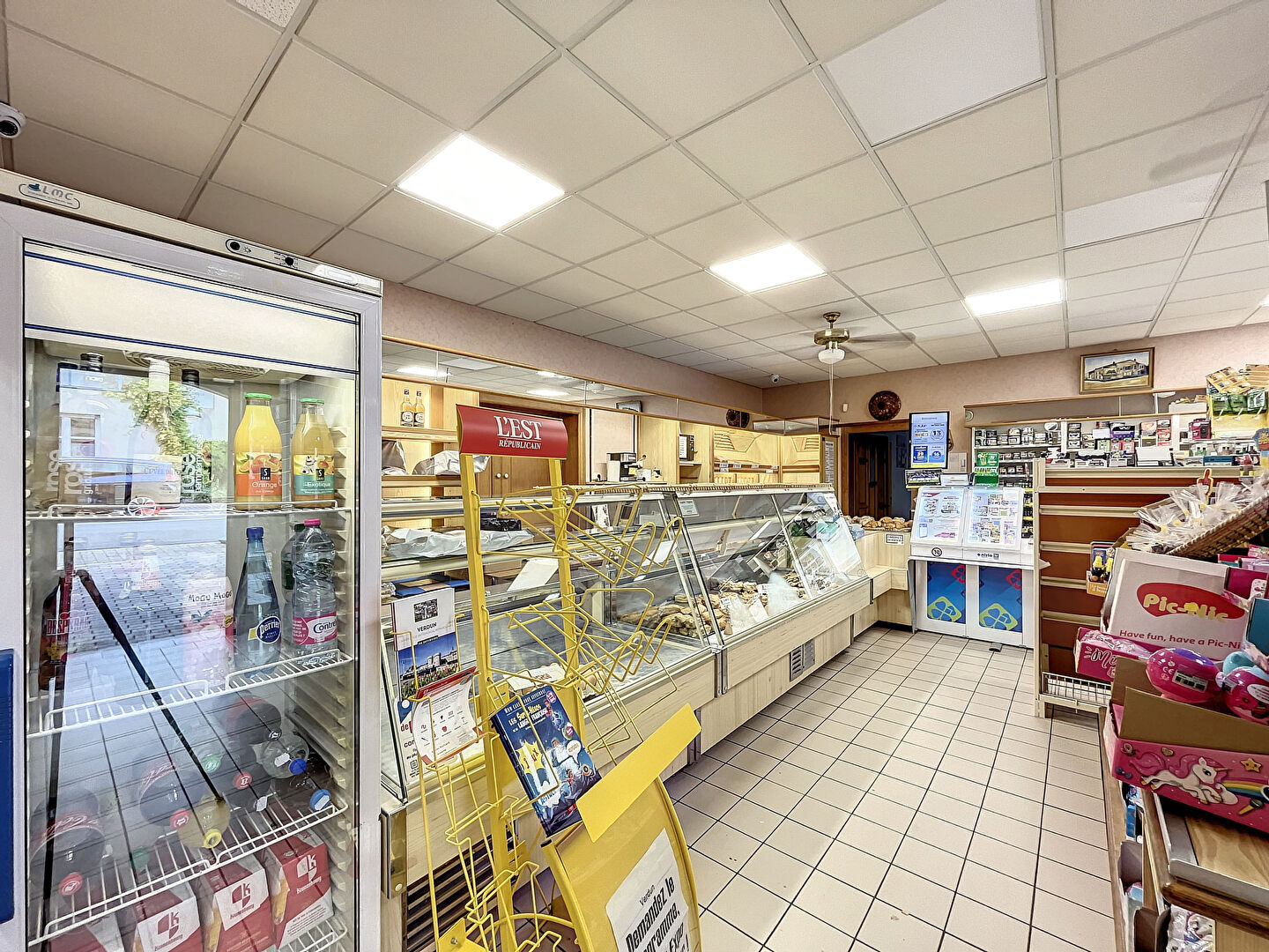 Photo MURS ET FONDS DE COMMERCE TABAC-PRESSE-BOULANGERIE-PATISSERIE image 2/6