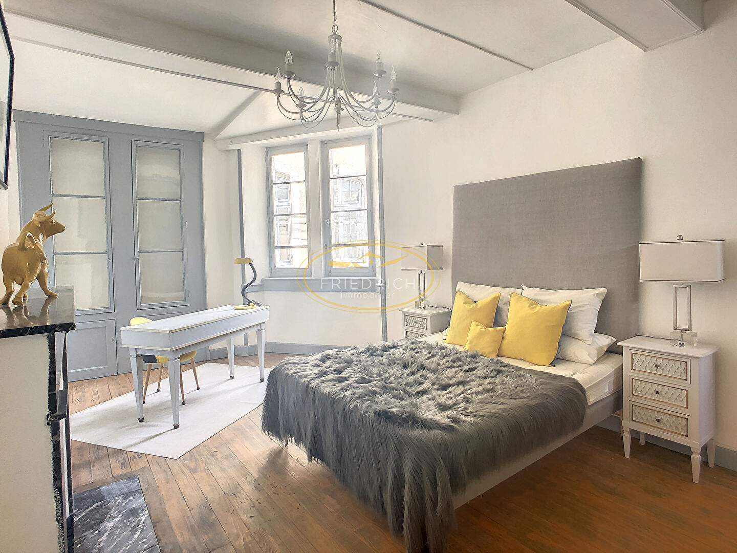 GRANDE MAISON DE VILLE AVEC GRANGE - VENDUE MEUBLÉE - SAINT MIHIEL