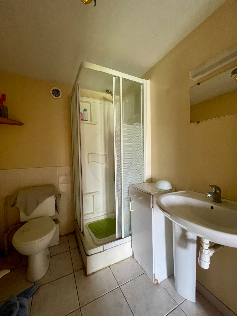 Photo MAISON DE VILLAGE INDIVIDUELLE- A RENOVER image 5/6