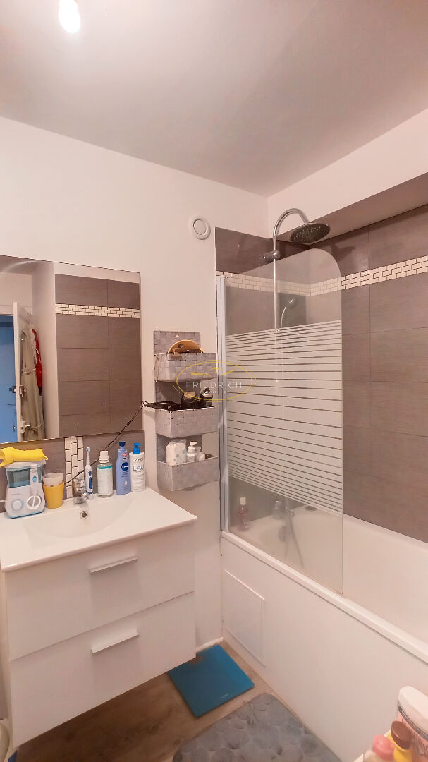 Photo IMMEUBLE DE RAPPORT 5 APPARTEMENTS ET 1 LOCAL COMMERCIAL - LIGNY-EN-BARROIS image 6/6