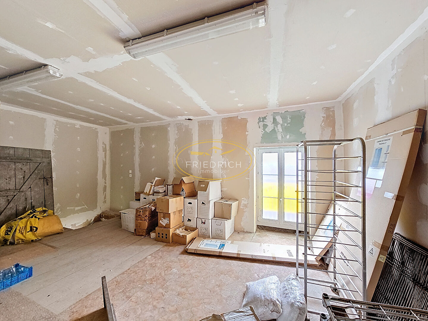 Photo GARAGE PLEIN CENTRE A USAGE DE GARAGE OU POSSIBILITÉ HABITATION image 4/5