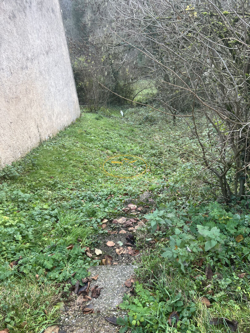 Photo MAISON DE VILLAGE A CONFORTER - MOUILLY image 6/6