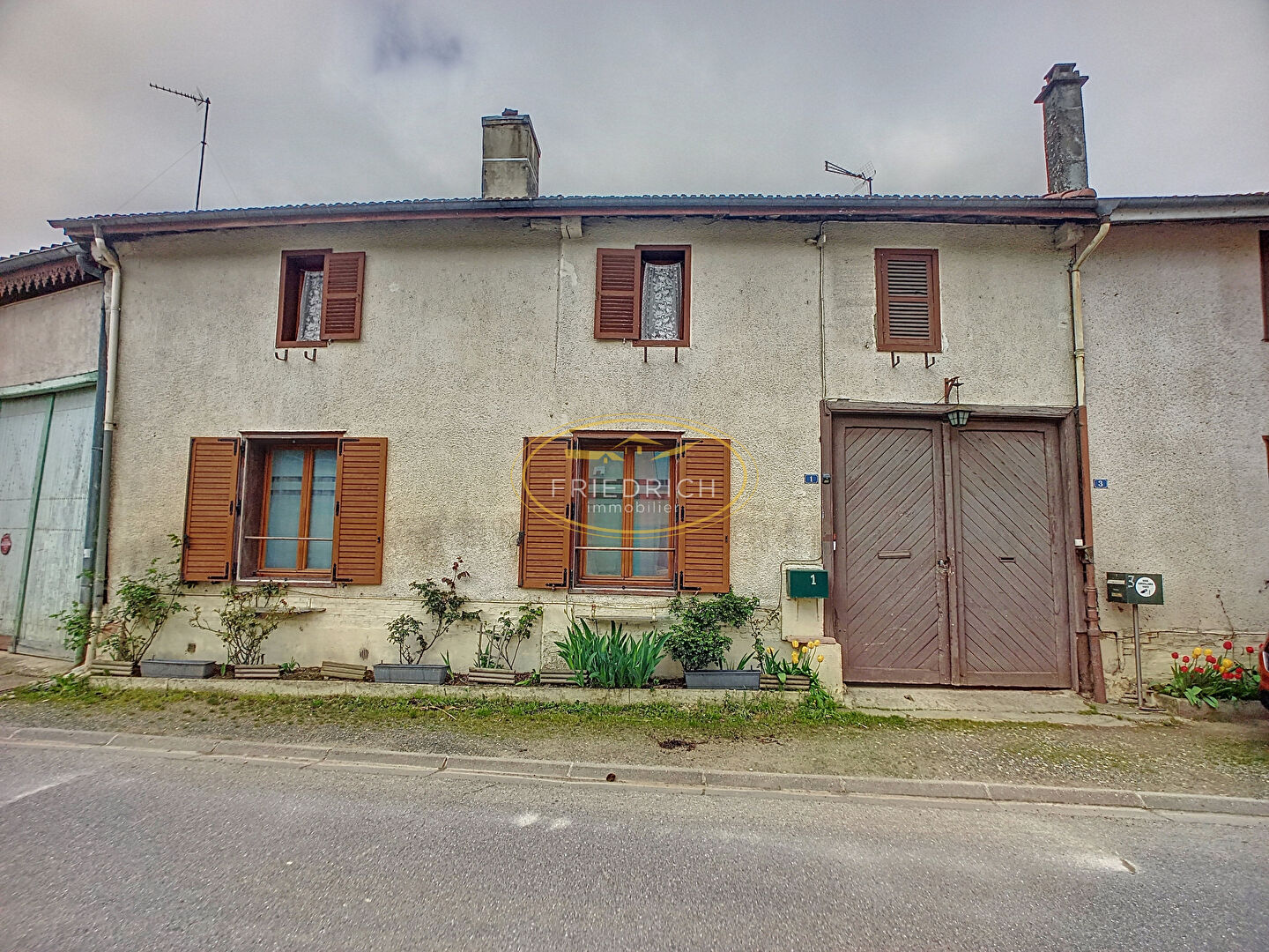 MAISON DE VILLAGE A CONFORTER - Proche REVIGNY-SUR-ORNAIN