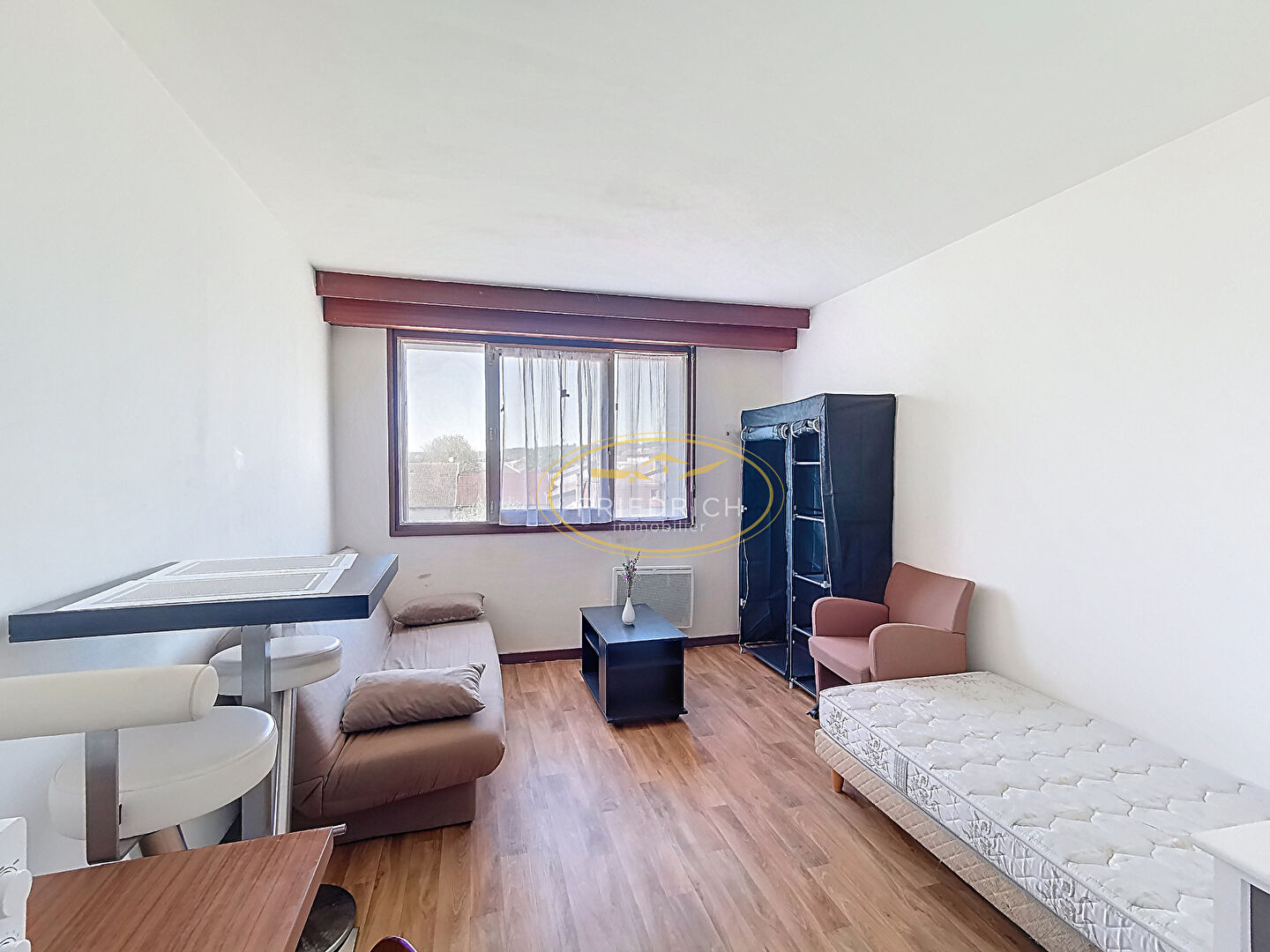 Photo STUDIO MEUBLÉ CENTRE-VILLE - LIGNY EN BARROIS image 3/6