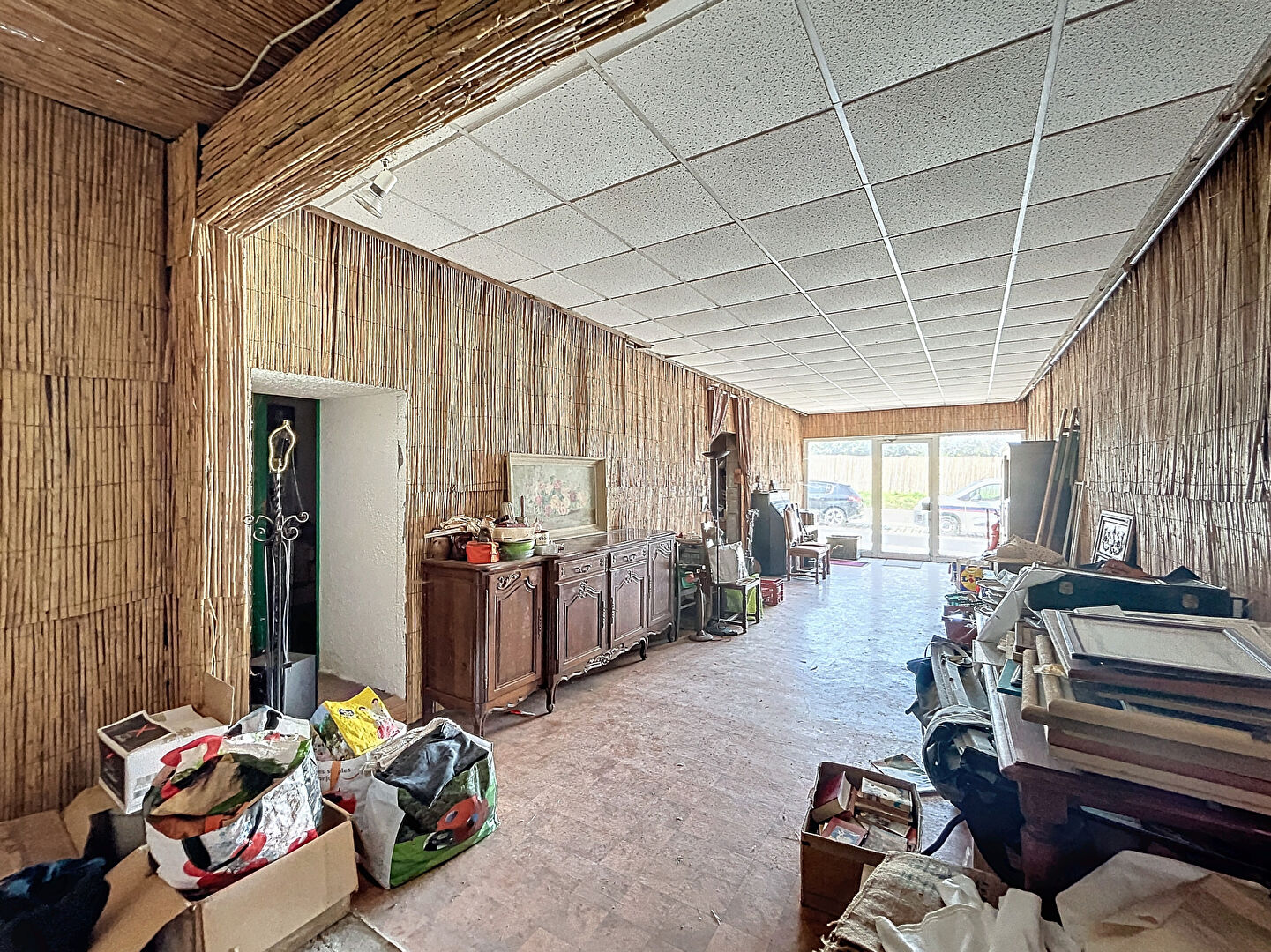 Photo IMMEUBLE AVEC LOCAL COMMERCIAL EN REZ-DE-CHAUSSEE image 3/6