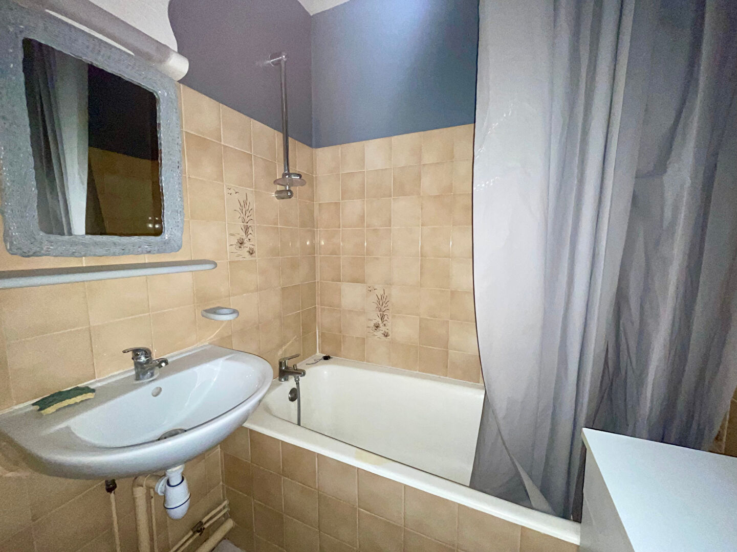 Photo STUDIO RÉNOVÉ LOUÉ - PLEIN CENTRE image 6/6