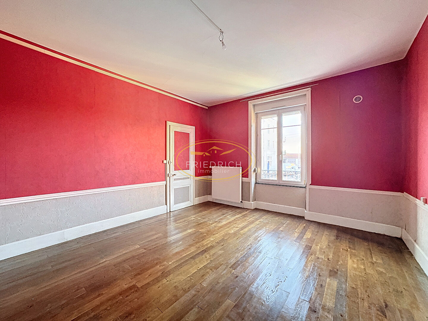 Appartement t4 de 112 m²  proche gare SNCF avec garage - COMMERCY