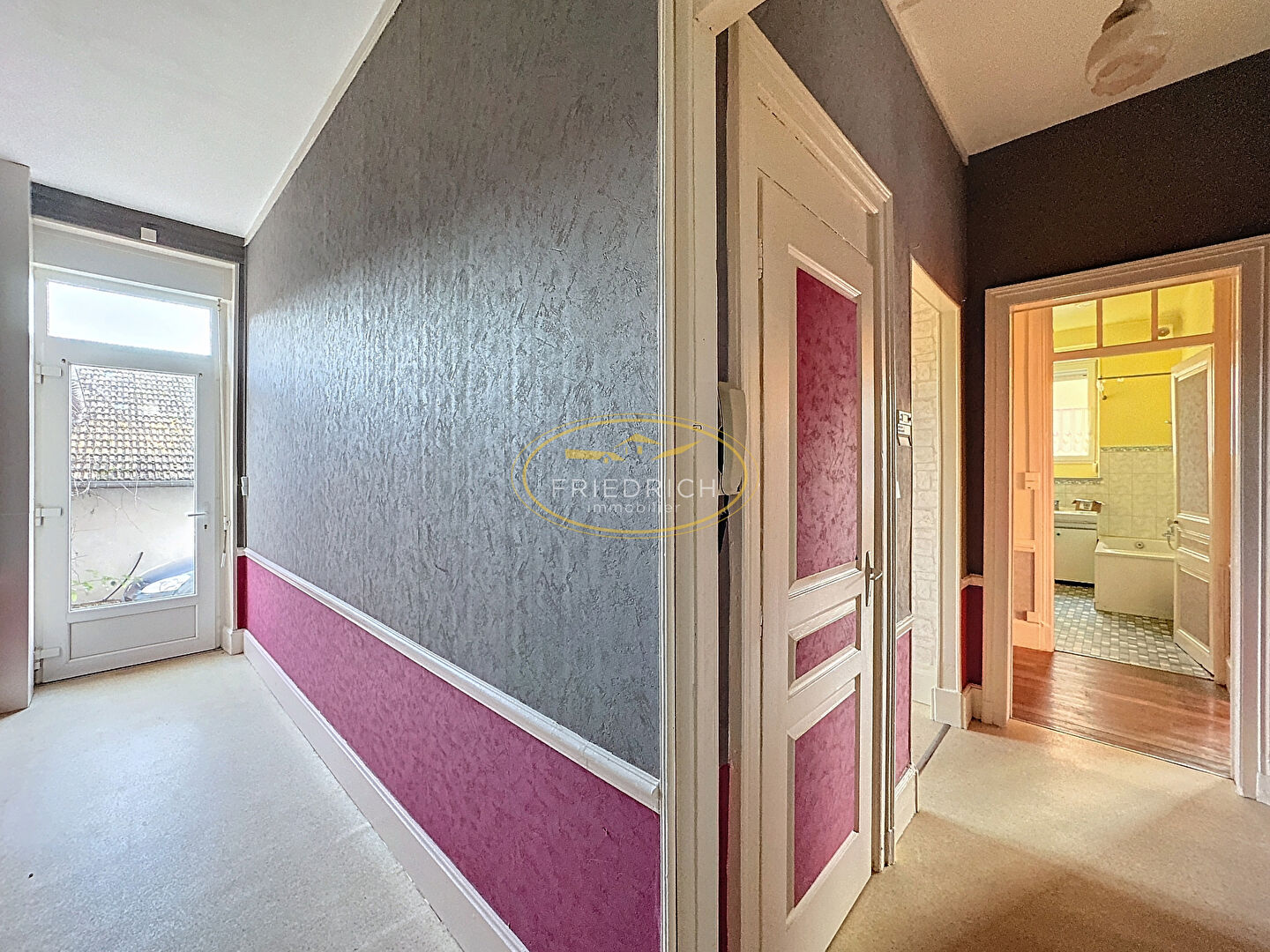 Photo Appartement t4 de 112 m²  proche gare SNCF avec garage - COMMERCY image 2/6