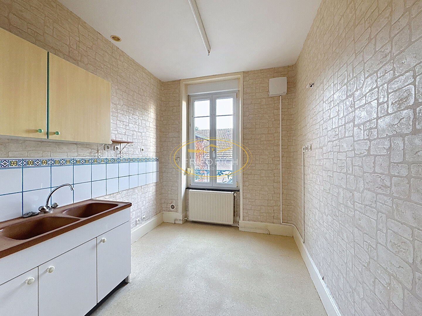 Photo Appartement t4 de 112 m²  proche gare SNCF avec garage - COMMERCY image 3/6