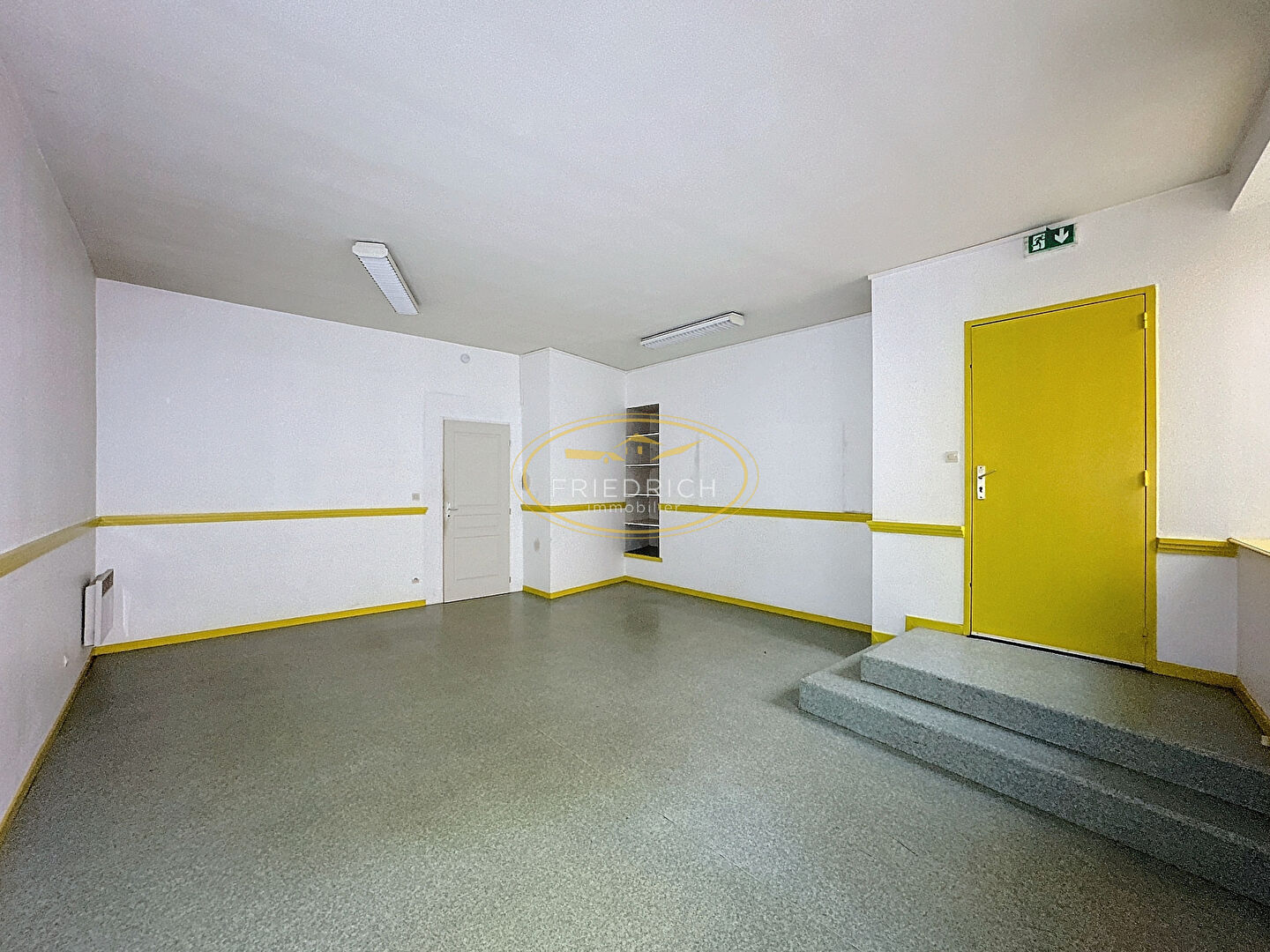 Photo Local commercial - COMMERCY - 64 m2 image 5/6