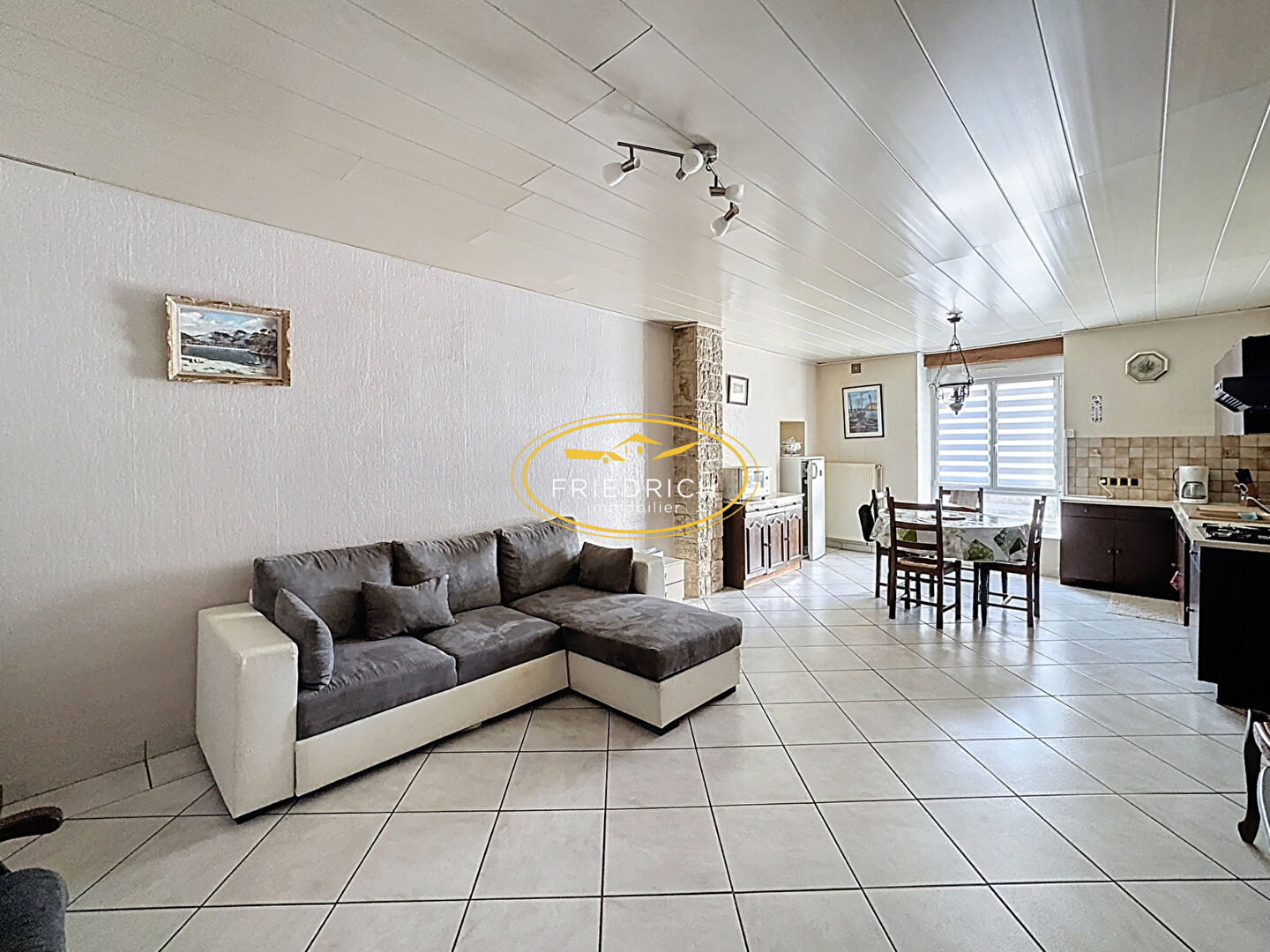 Photo JOLIE MAISON À CONFORTER image 1/6