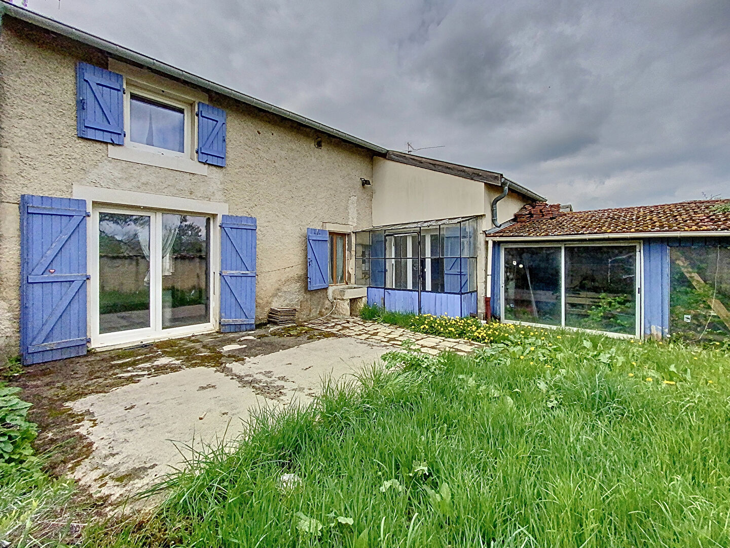 Photo MAISON DE VILLAGE HABITABLE DE SUITE image 3/6