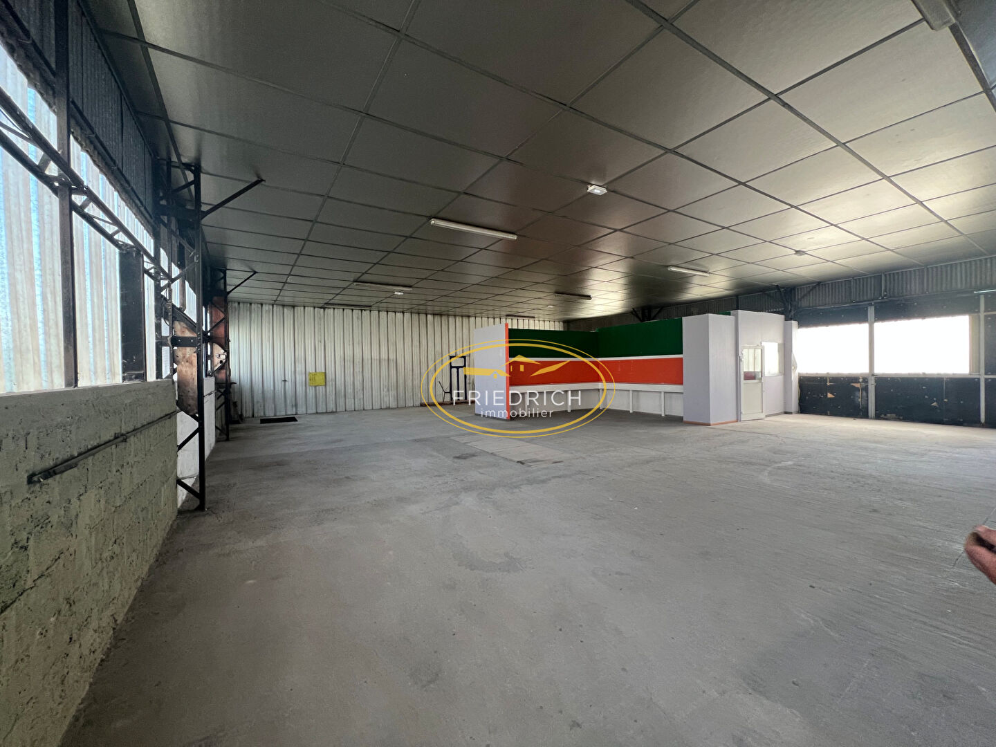 Photo BATIMENTS INDUSTRIELS AVEC BUREAUX image 3/6