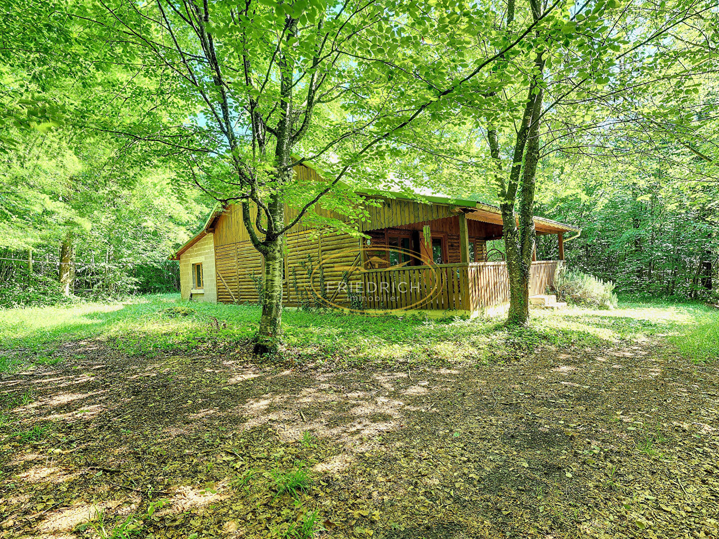 Photo DOMAINE FORESTIER SUR 32 HECTARES - 4 MAISONS HABITABLE DE SUITE image 4/6