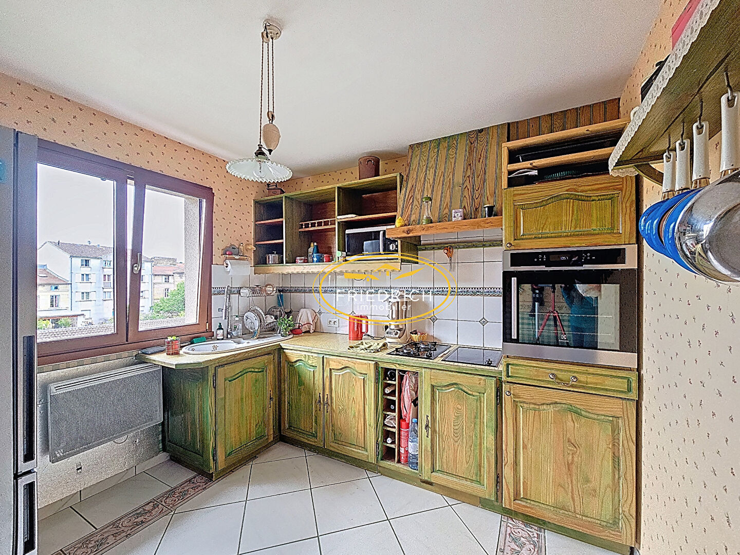 F3 LUMINEUX DANS BELLE COPROPRIÉTÉ PROCHE CENTRE VILLE