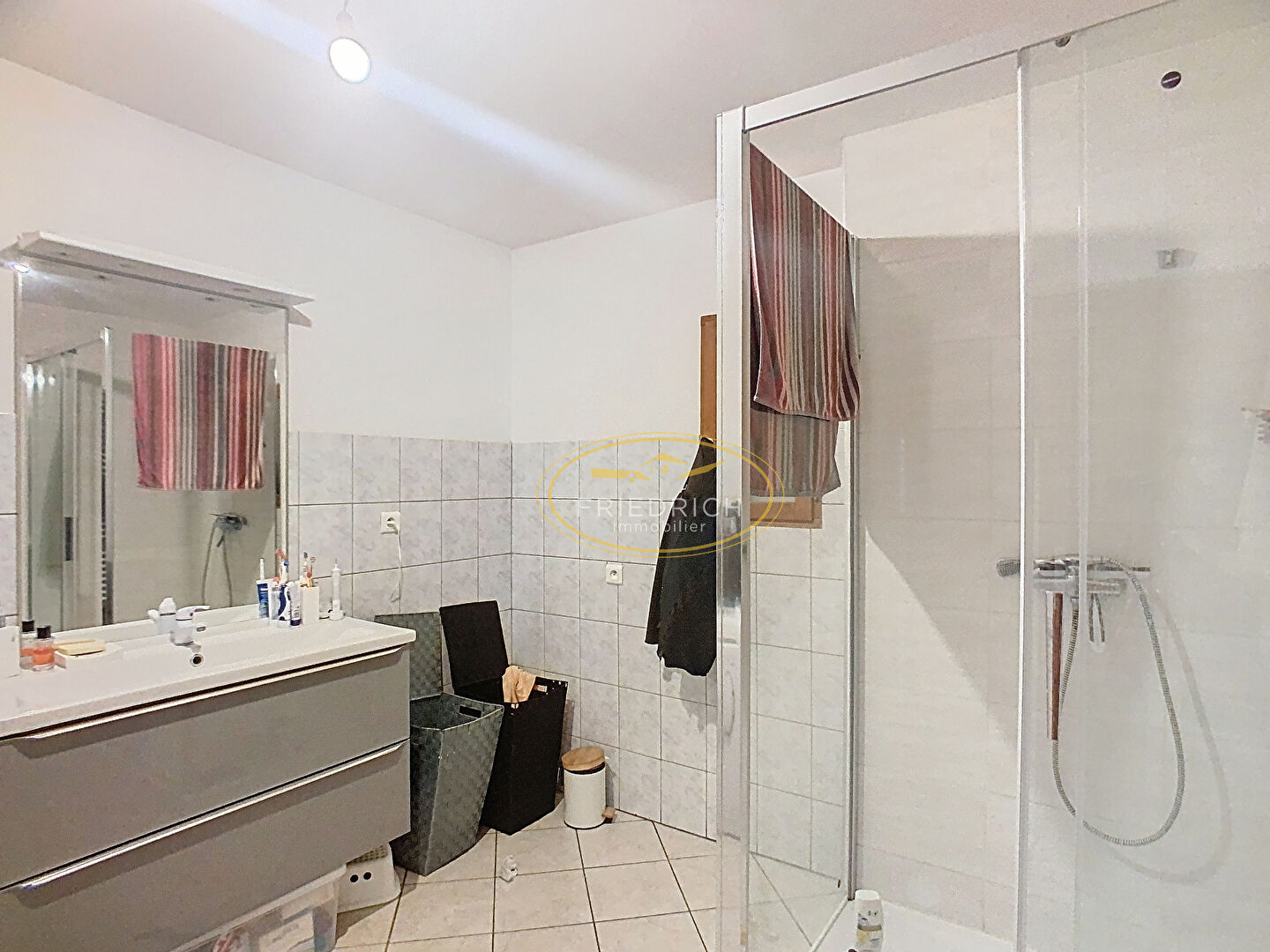 Photo JOLIE MAISON DE VILLAGE AVEC EXTERIEUR - LACROIX-SUR-MEUSE image 5/6