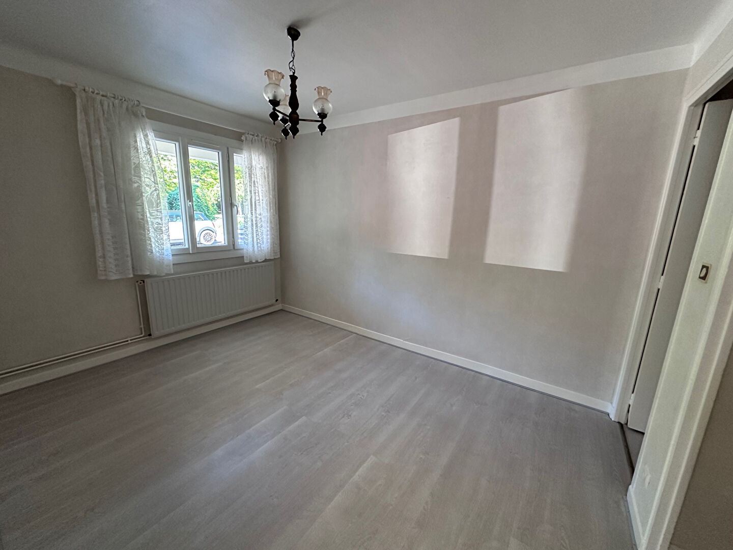 Photo BEL APPARTEMENT F2 au rez de chaussée image 2/6