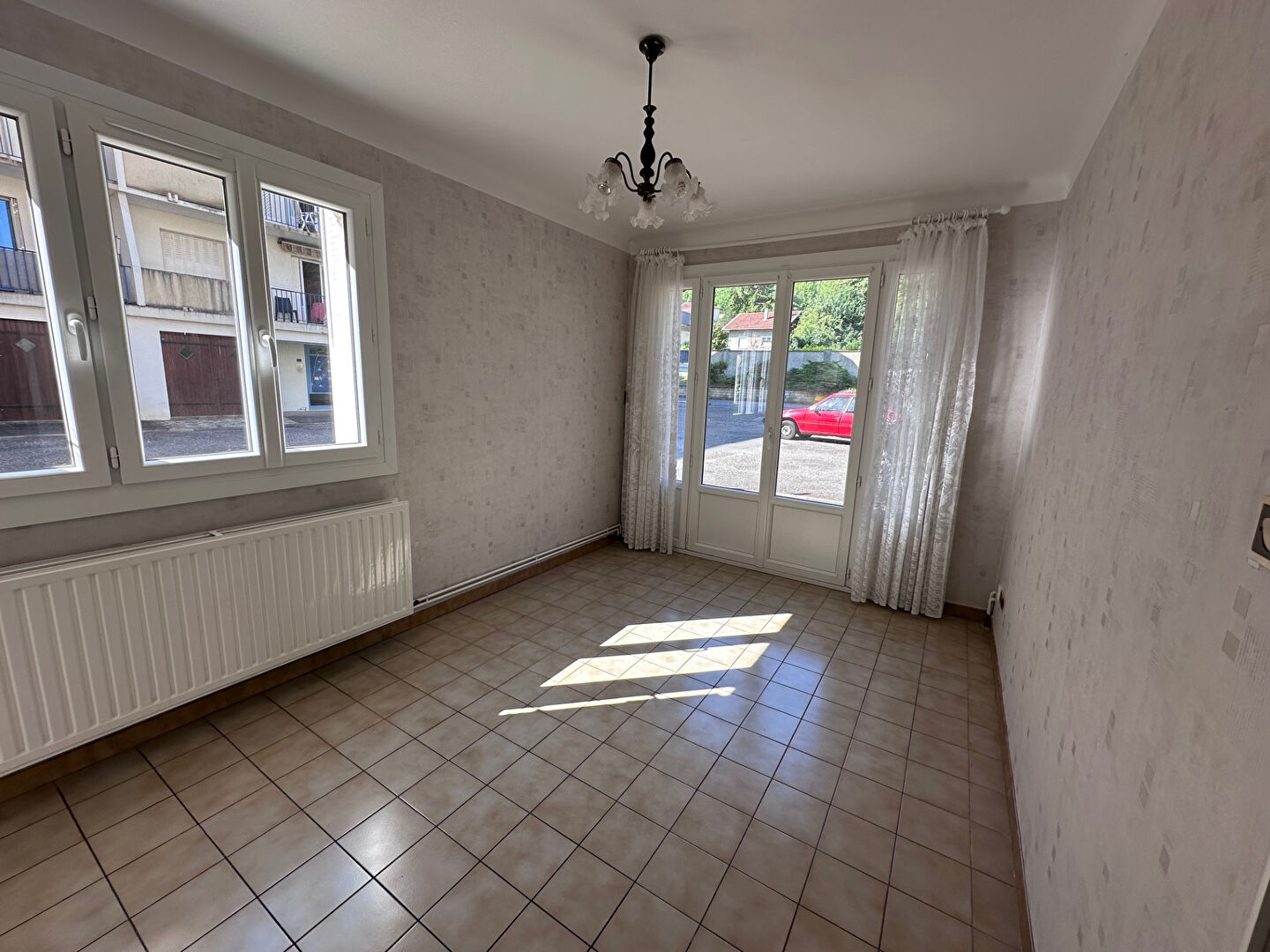 Photo BEL APPARTEMENT F2 au rez de chaussée image 3/6