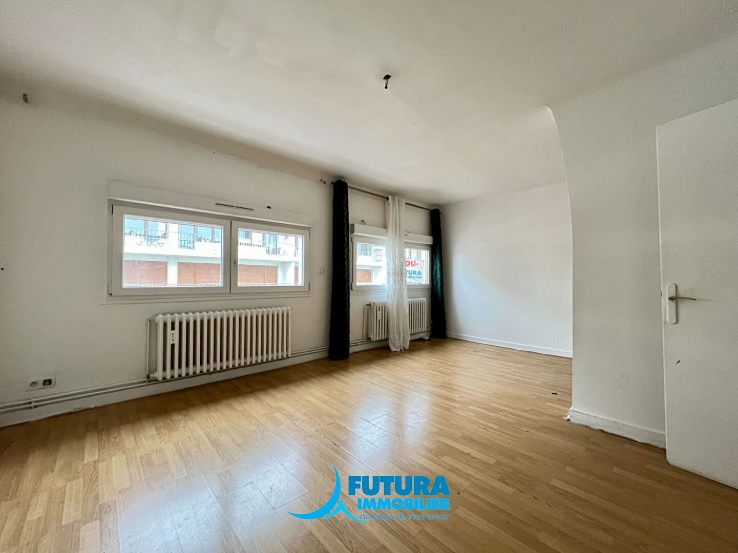 Photo Metz Sablon, Appartement 5 pièces de 106 m2 image 1/6