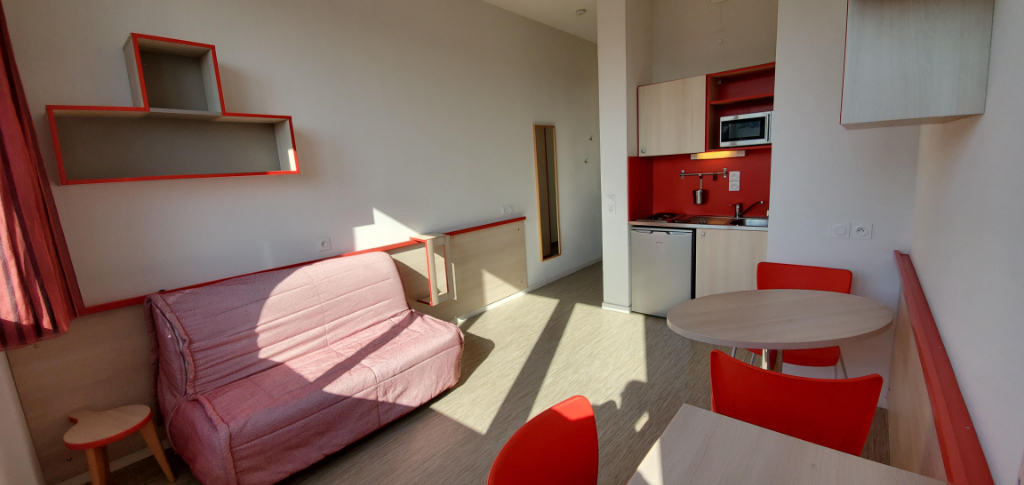 Photo A LOUER STUDIO MODERNE A LYON 3E image 1/2