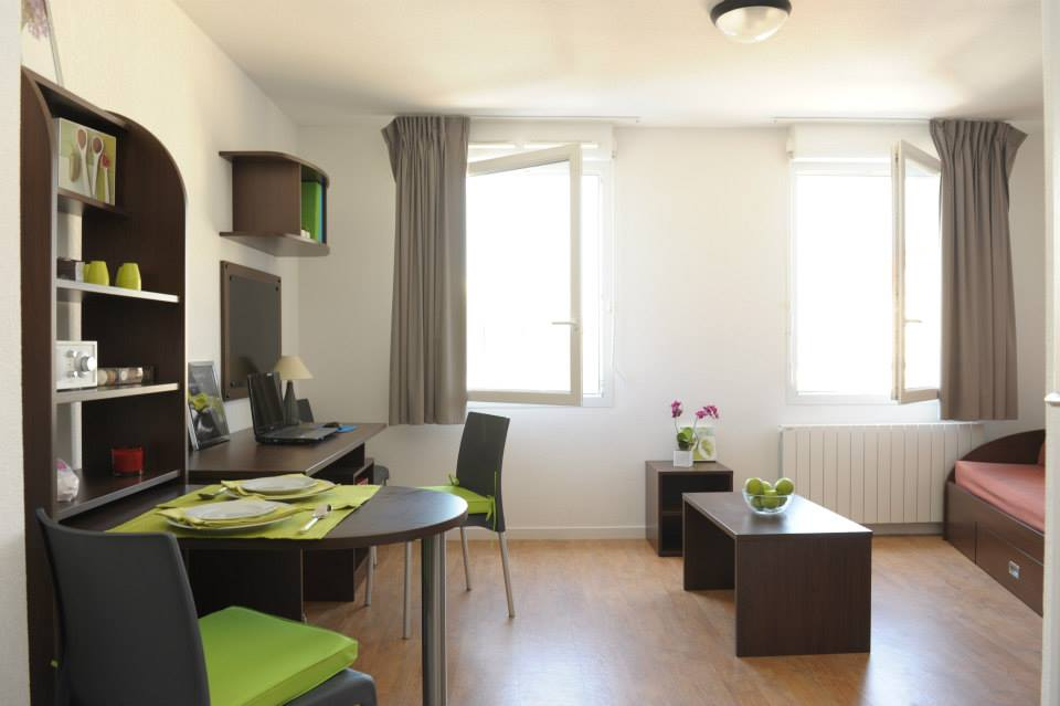 STUDIO MEUBLE  A BOURG EN BRESSE
