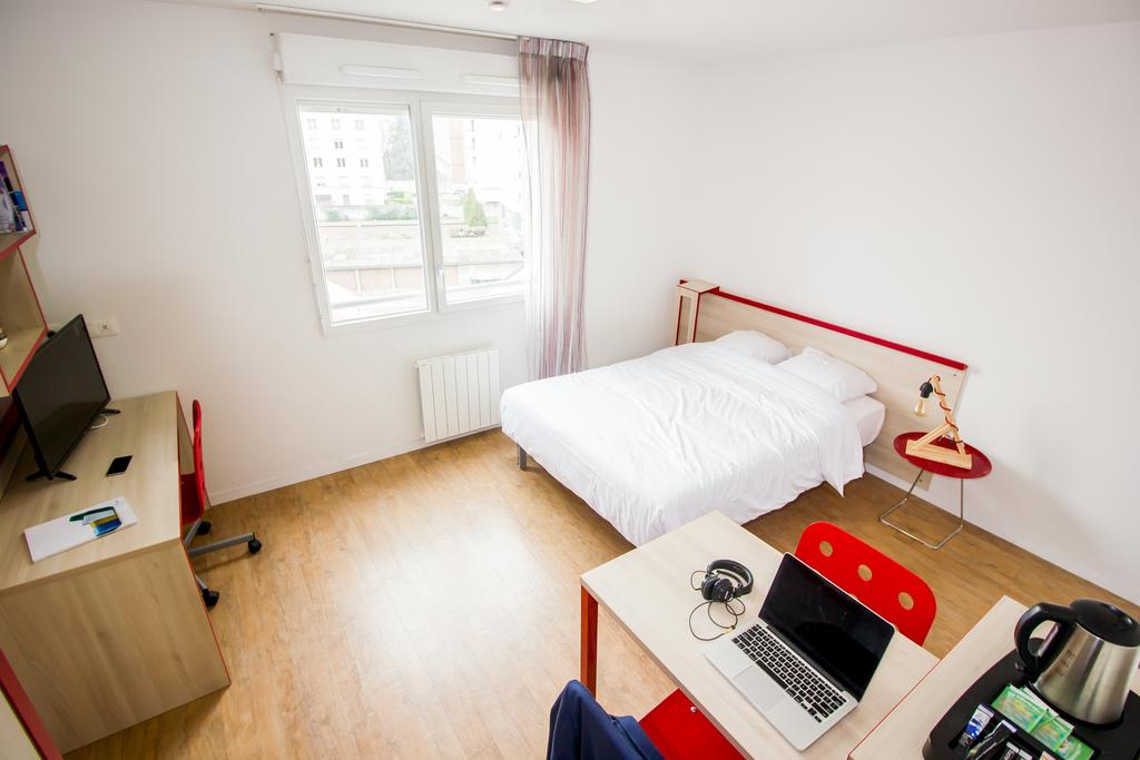 Photo A LOUER, Studio meublé dans une résidence étudiante (LYON 7ème) image 1/6